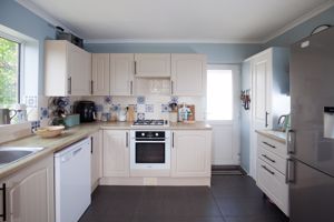 Kitchen- click for photo gallery